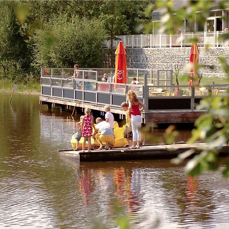 Modern Chalet With Two Bathrooms, On A Holiday Park, 12 Km From Eindhoven Mierlo Exterior photo
